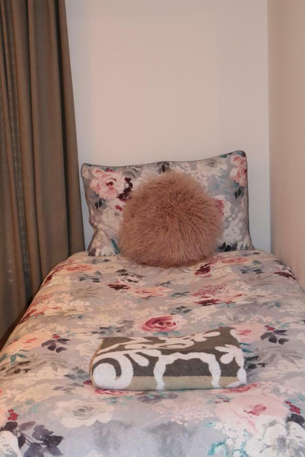 Queens Quarter Holiday Homes (Adults Only) Belfast Dış mekan fotoğraf