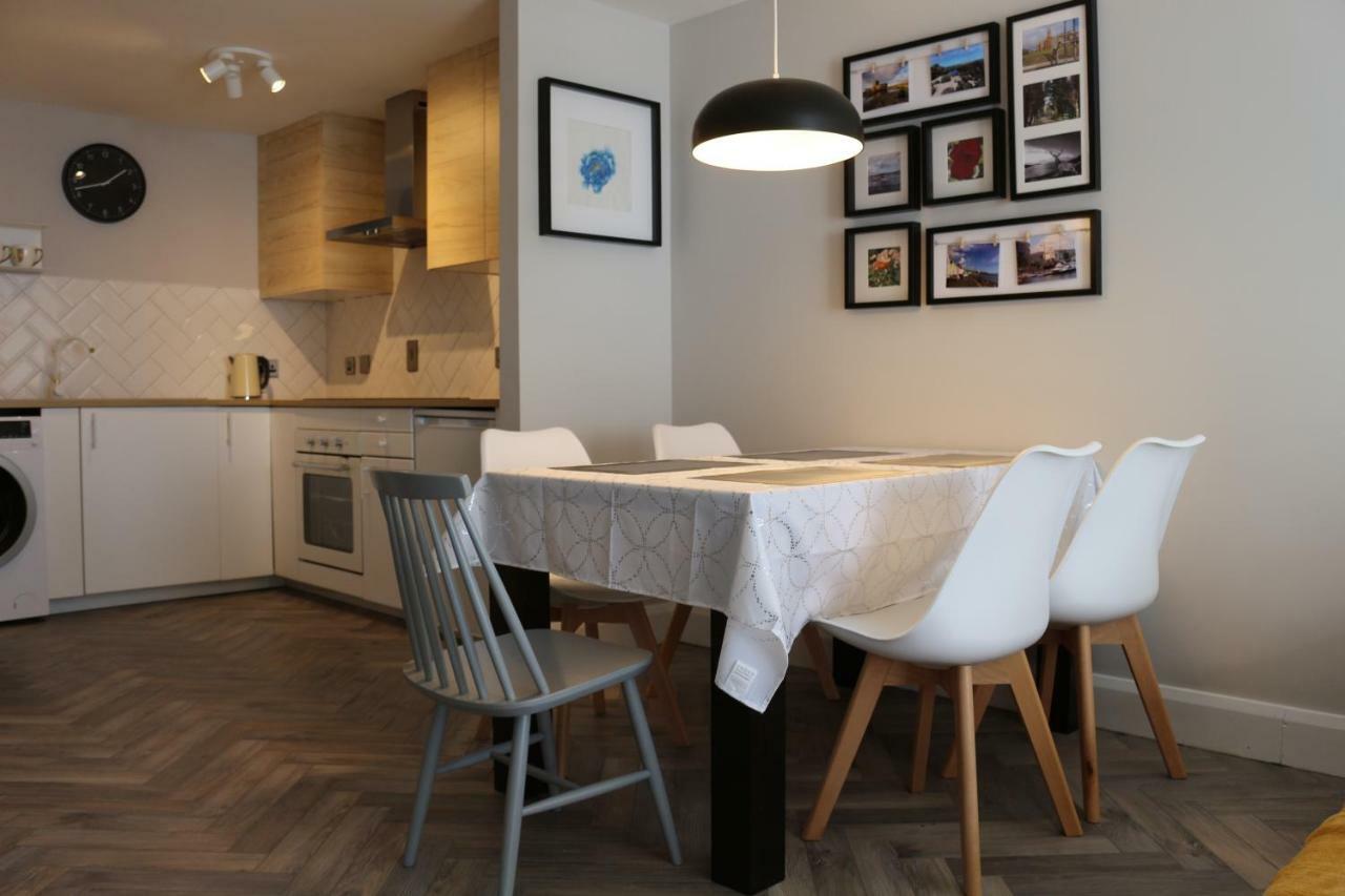 Queens Quarter Holiday Homes (Adults Only) Belfast Dış mekan fotoğraf