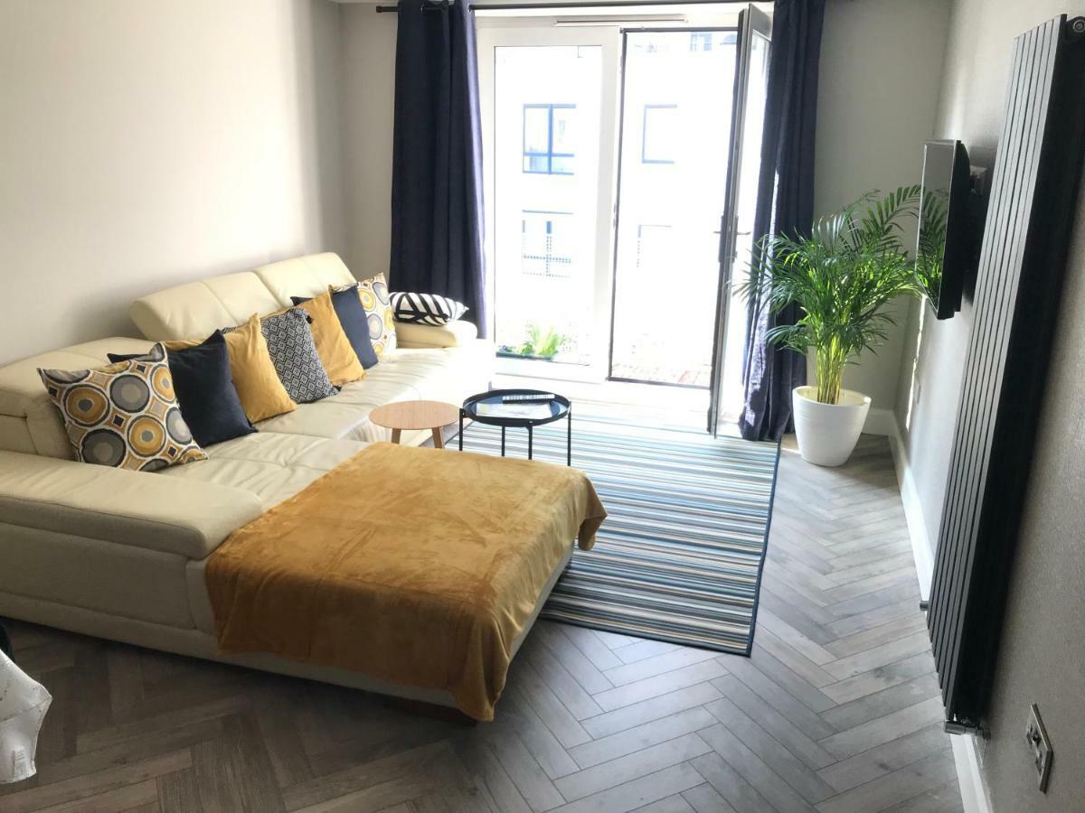 Queens Quarter Holiday Homes (Adults Only) Belfast Dış mekan fotoğraf